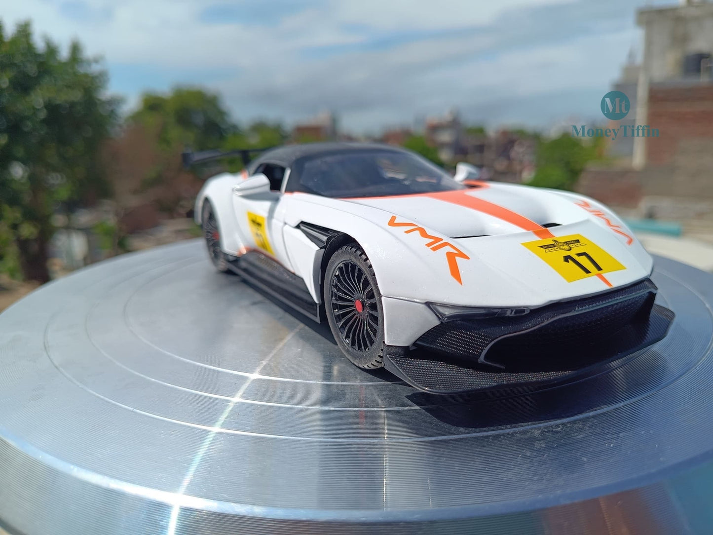 Astro martin - Diecast Metal Car | ( 1:22 Scale Simulation Sound and Light Pull Back Series )