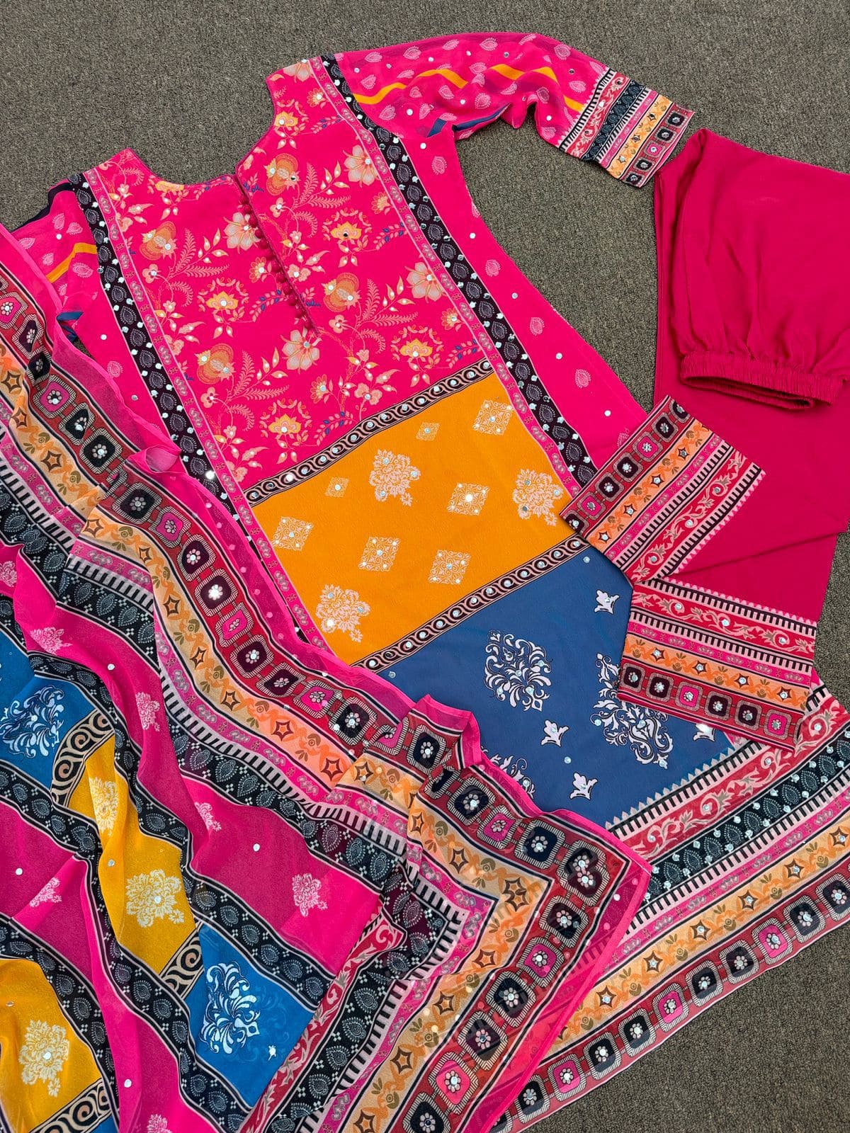 Design Collection Fancy Digital Print Kurti-pant With Dupatta