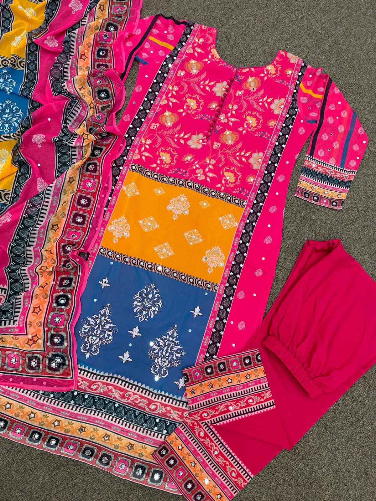 Design Collection Fancy Digital Print Kurti-pant With Dupatta
