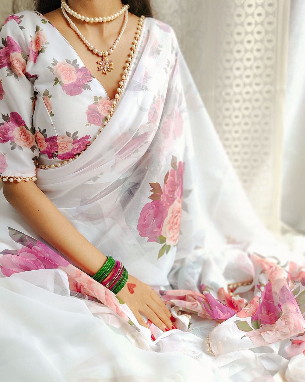 Georgette Printed Saree With Pearl Lace Border