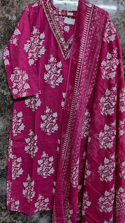 Pink Floral Printed Cotton Kurta Pant Set with Dupatta