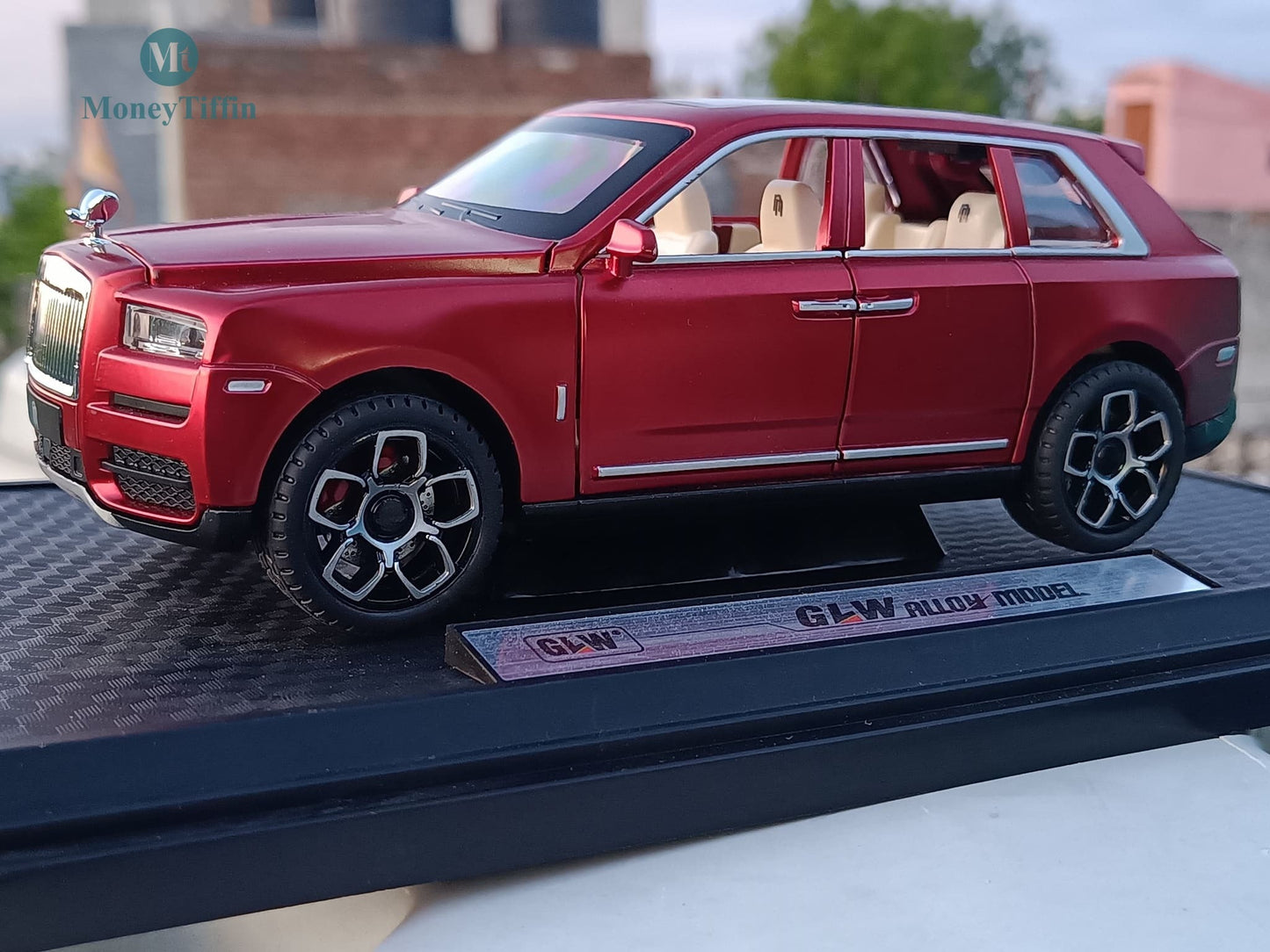 Rolls-Royce Cullinan - Diecast Metal Car RED Color | ( 1:24 Scale Simulation Sound and Light Pull Back Series )