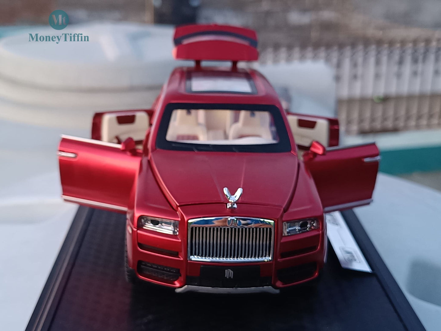 Rolls-Royce Cullinan - Diecast Metal Car RED Color | ( 1:24 Scale Simulation Sound and Light Pull Back Series )