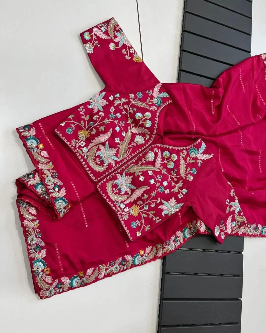 Super Trending Designer Saree Available in Multiple Color
