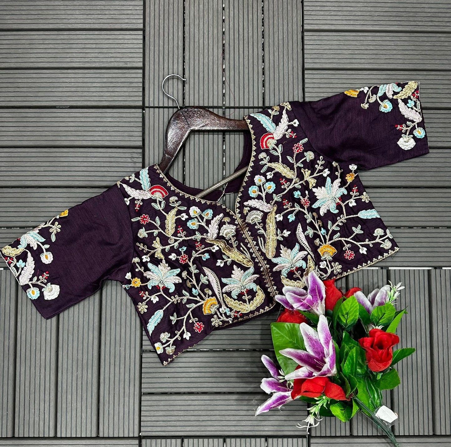 Super Trending Designer Saree Available in Multiple Color